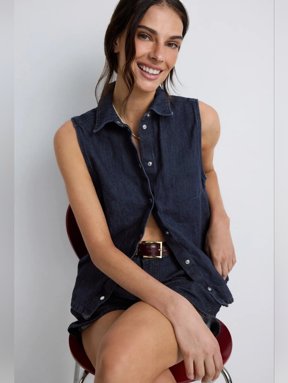 7 For All Mankind Dark Indigo Sleeveless Denim Button-Down Top - Picture 3 of 9